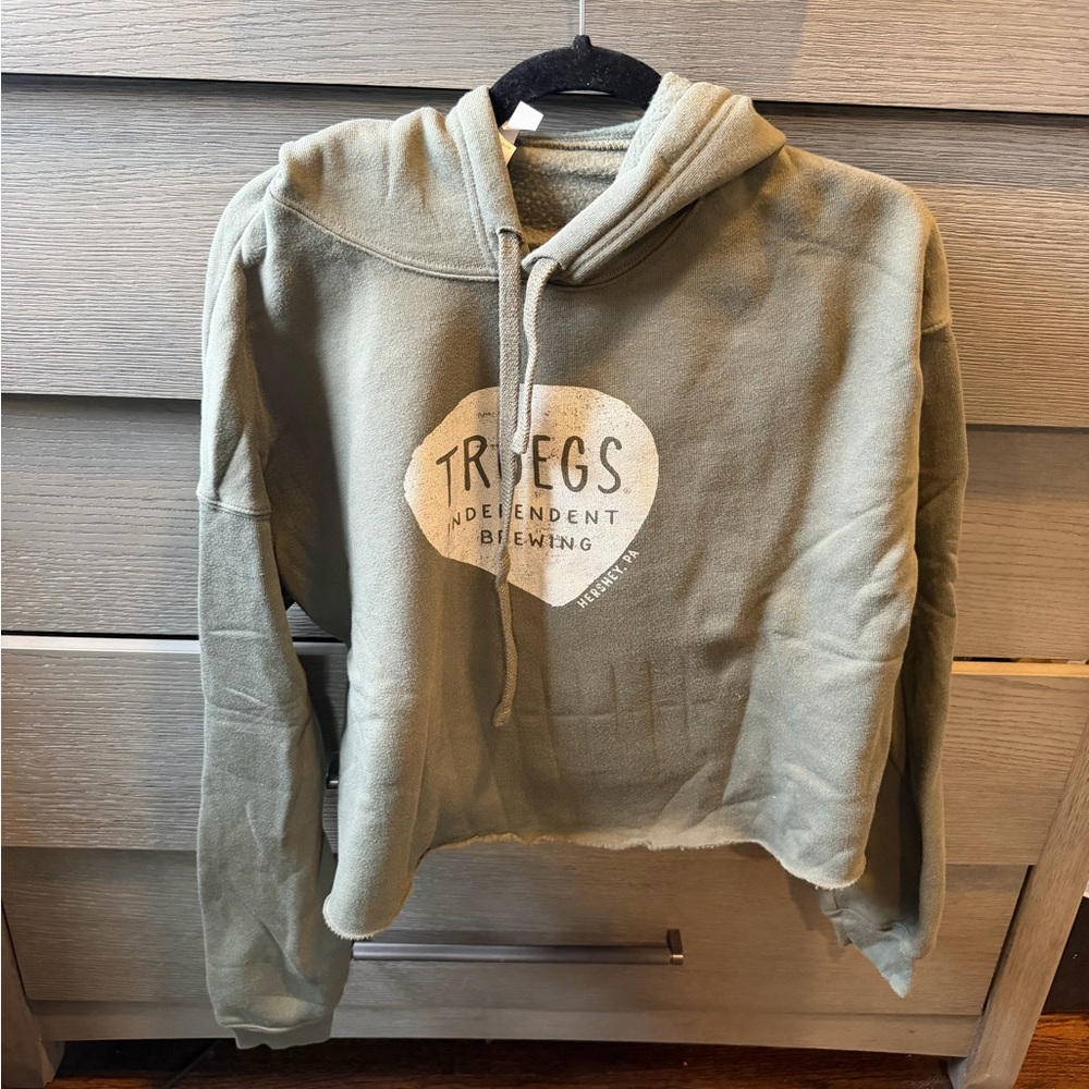 Troegs Independent Brewing Bella Canvas Sage Fleece Cropped Hoodie Size Large
